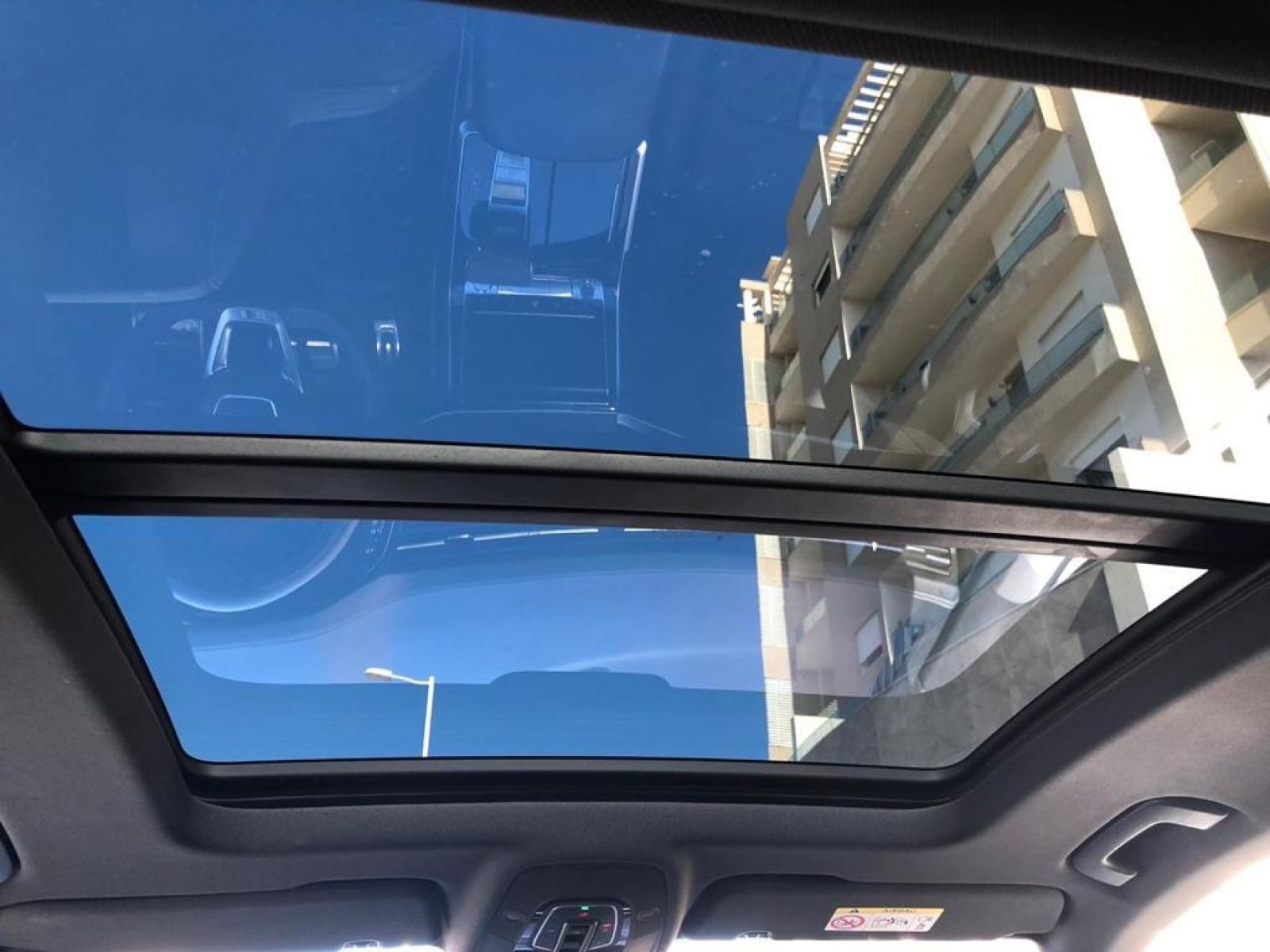 Audi Q8 S_Line à Tunis - Photo 7