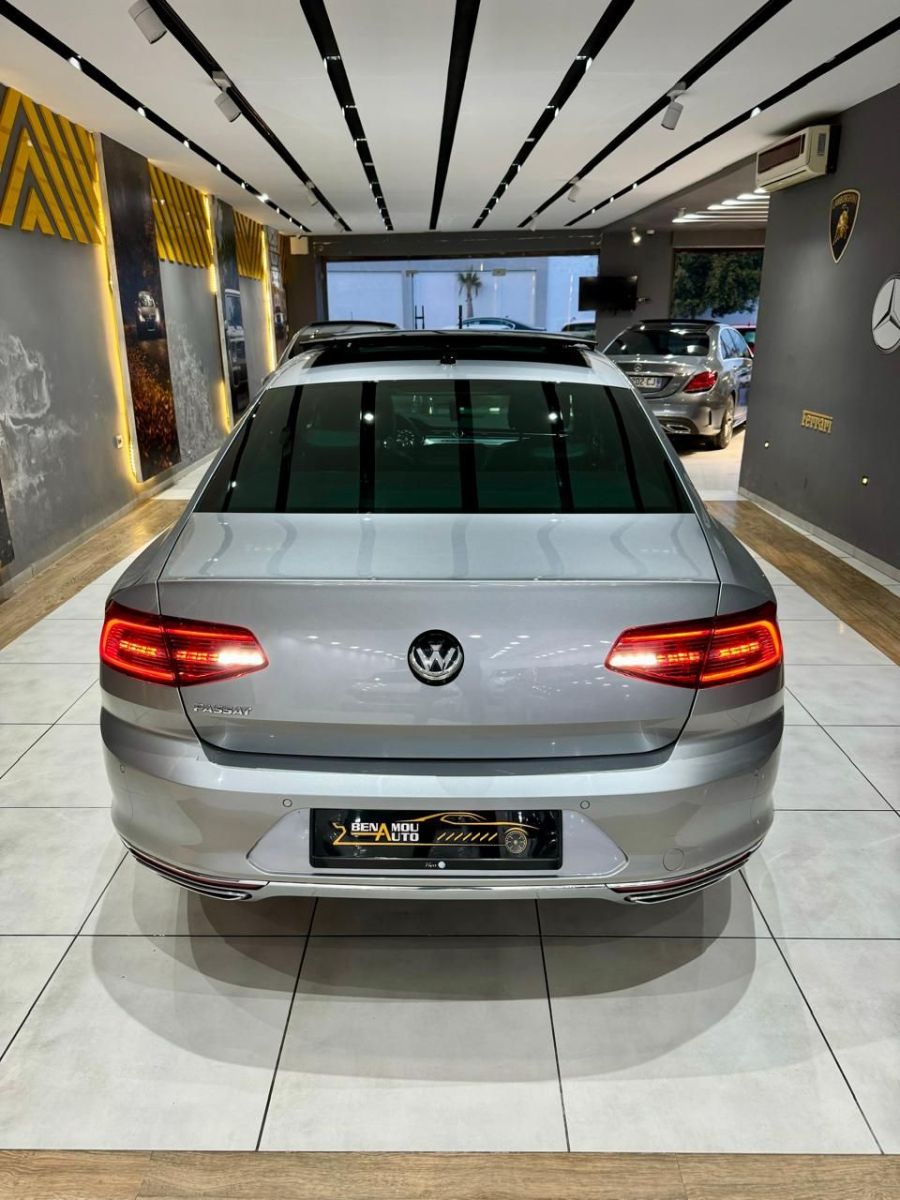 Volkswagen Passat R-Line à Tunis - Photo 4