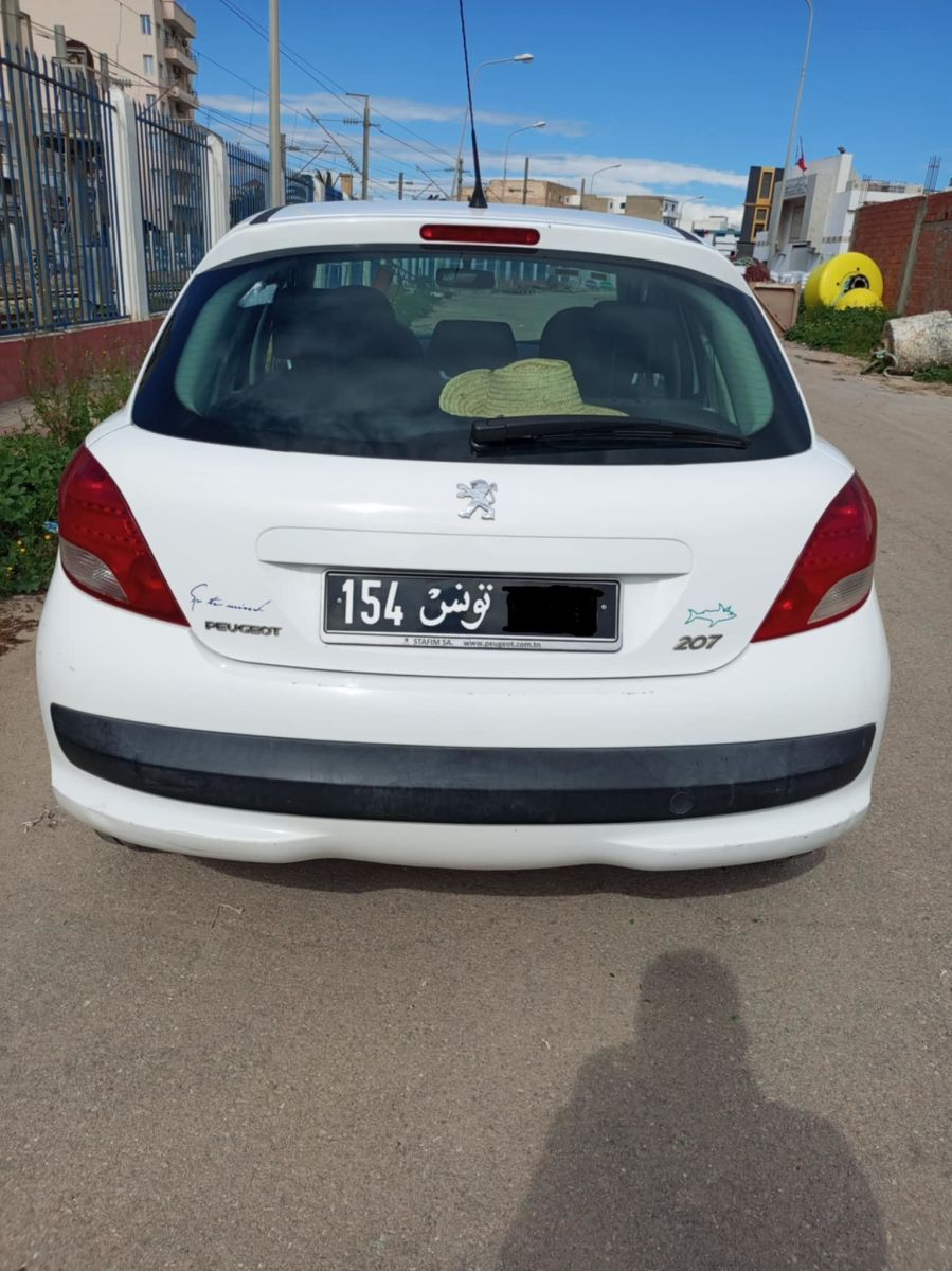 Peugeot 207 à Ben Arous - Photo 4