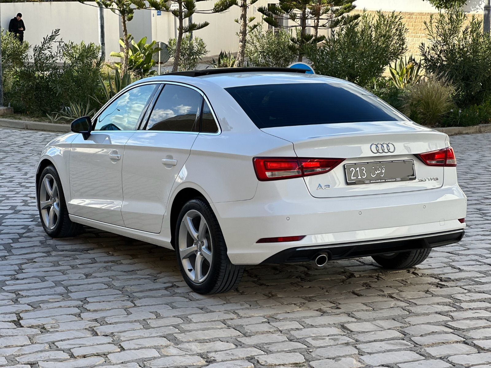 Audi A3 Berline Business à Ariana - Photo 2