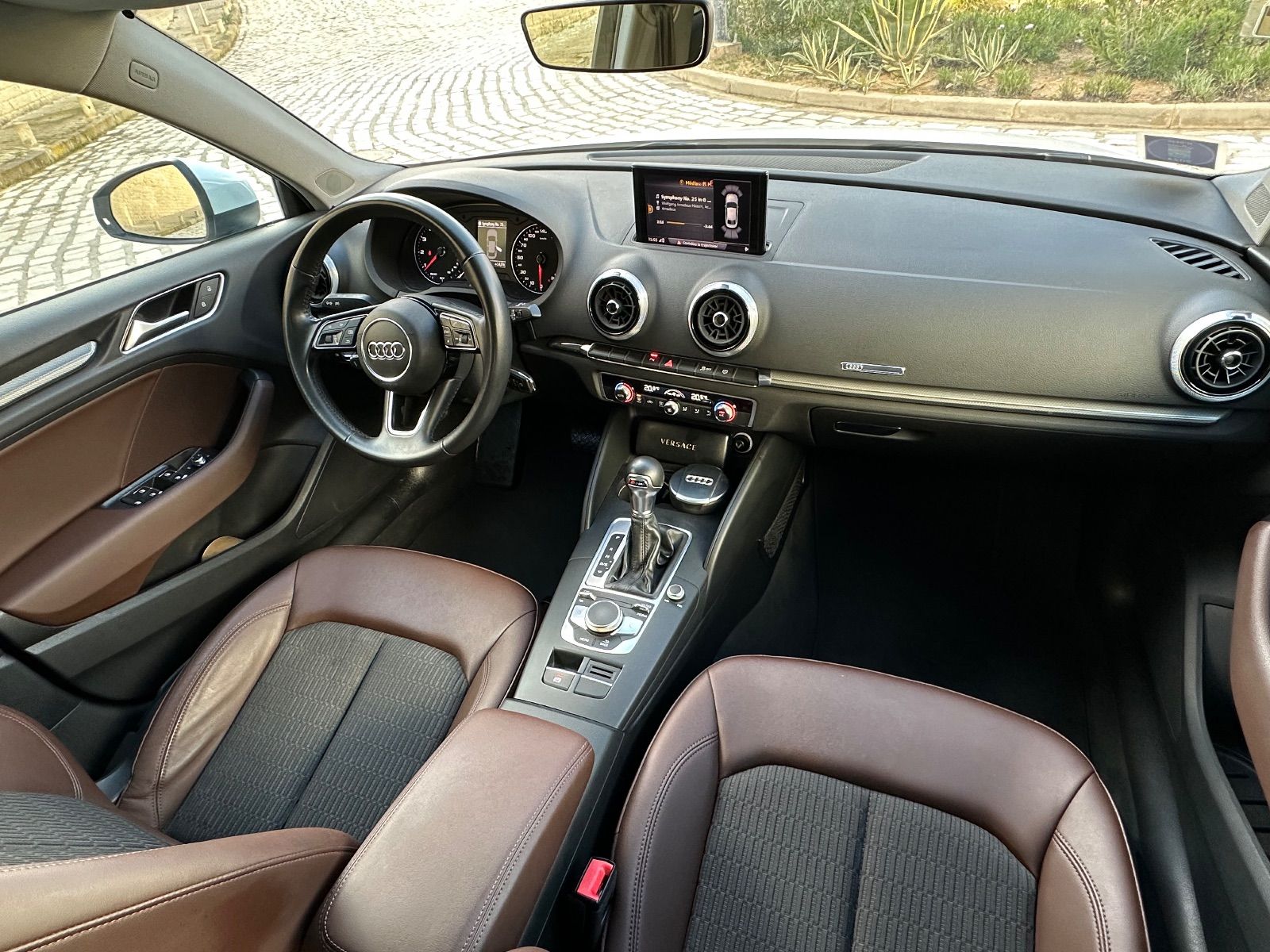 Audi A3 Berline Business à Ariana - Photo 11