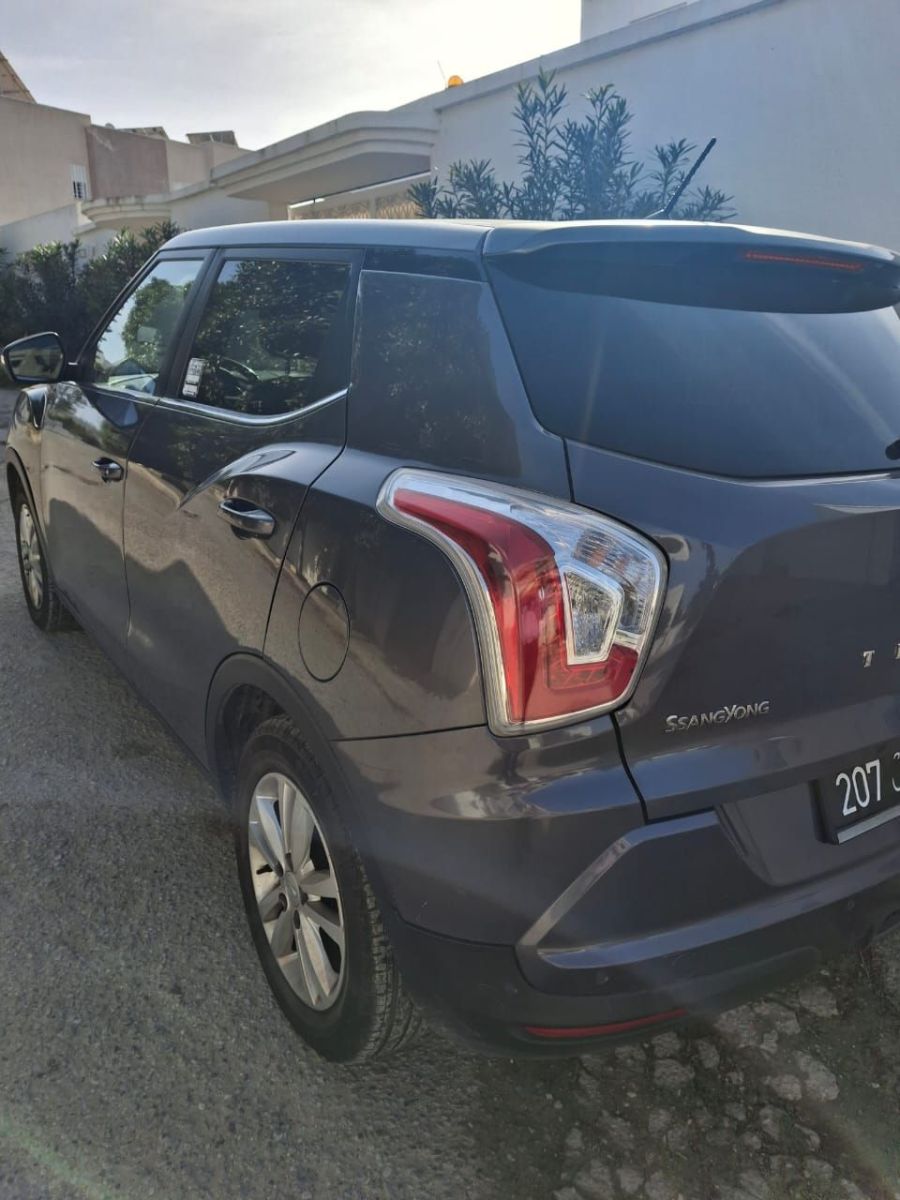 Ssangyong Tivoli à Tunis - Photo 1
