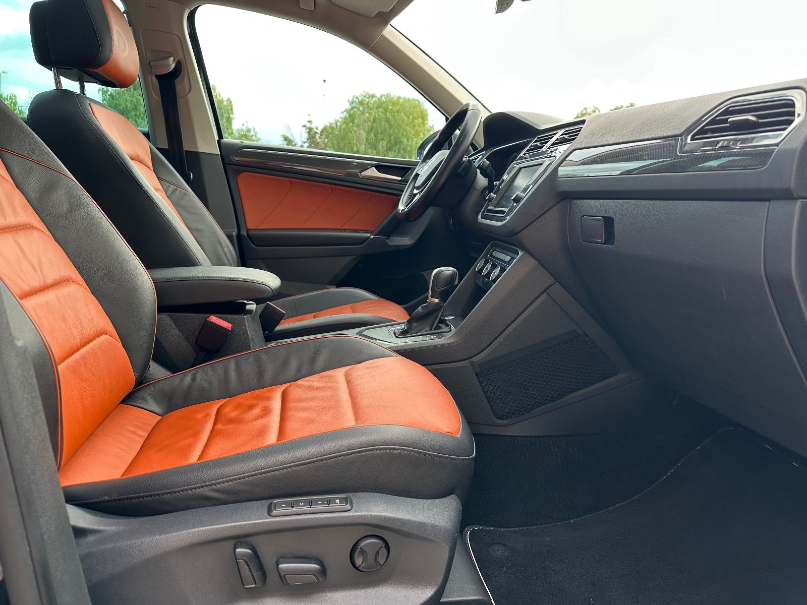 Volkswagen Tiguan Prestige à Ben Arous - Photo 10