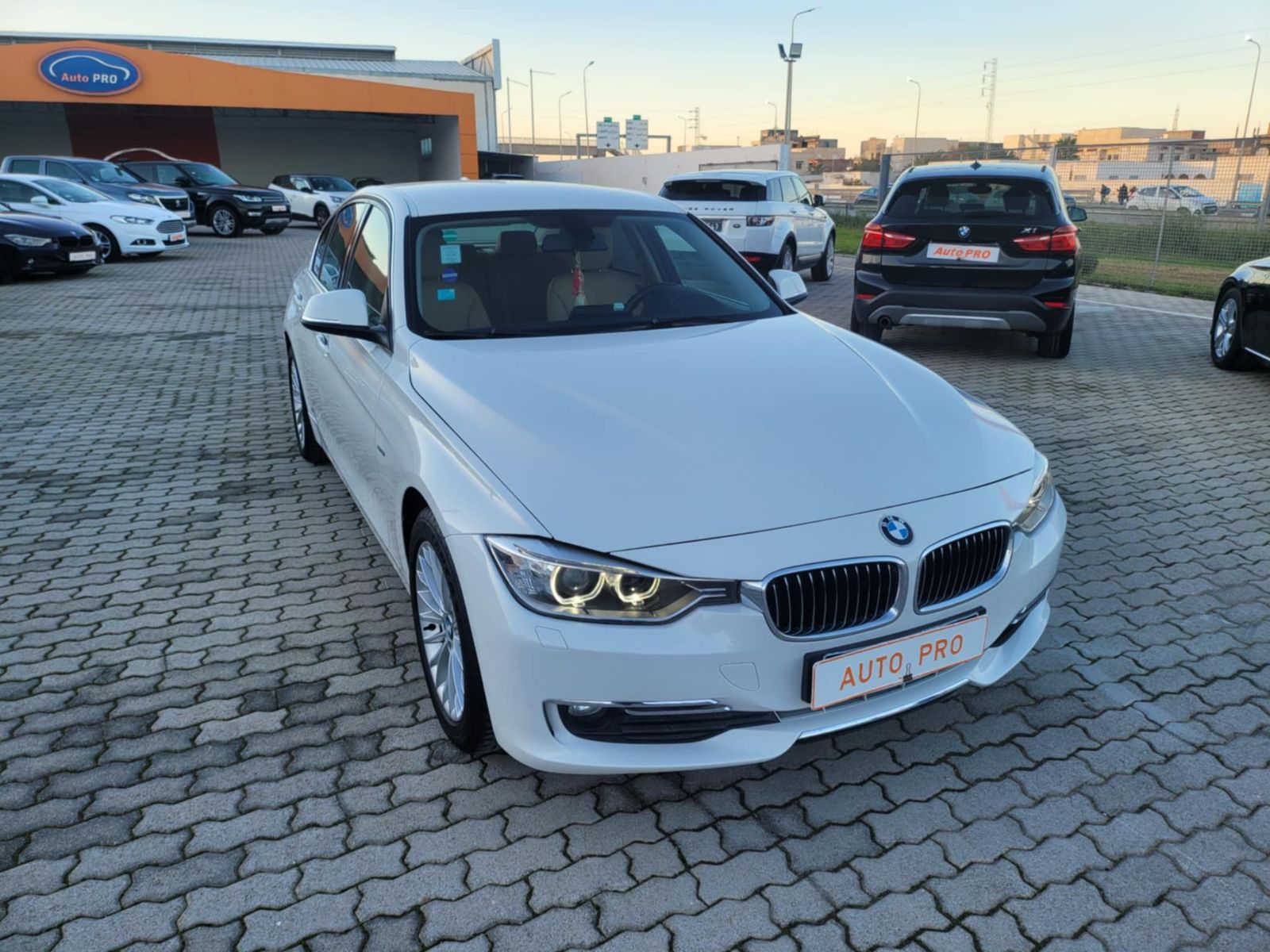 BMW Série 3 Confort Luxury Line à Ariana - Photo 1