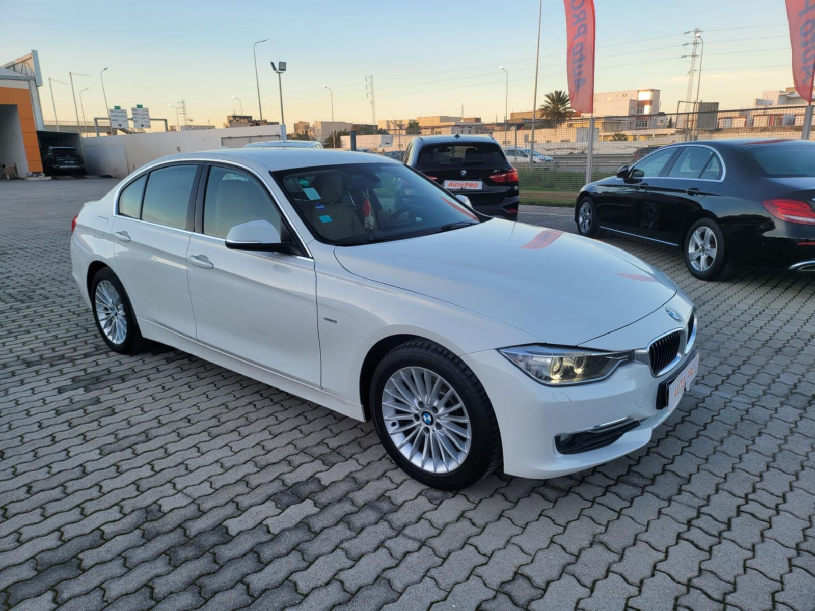 BMW Série 3 Confort Luxury Line à Ariana - Photo 2