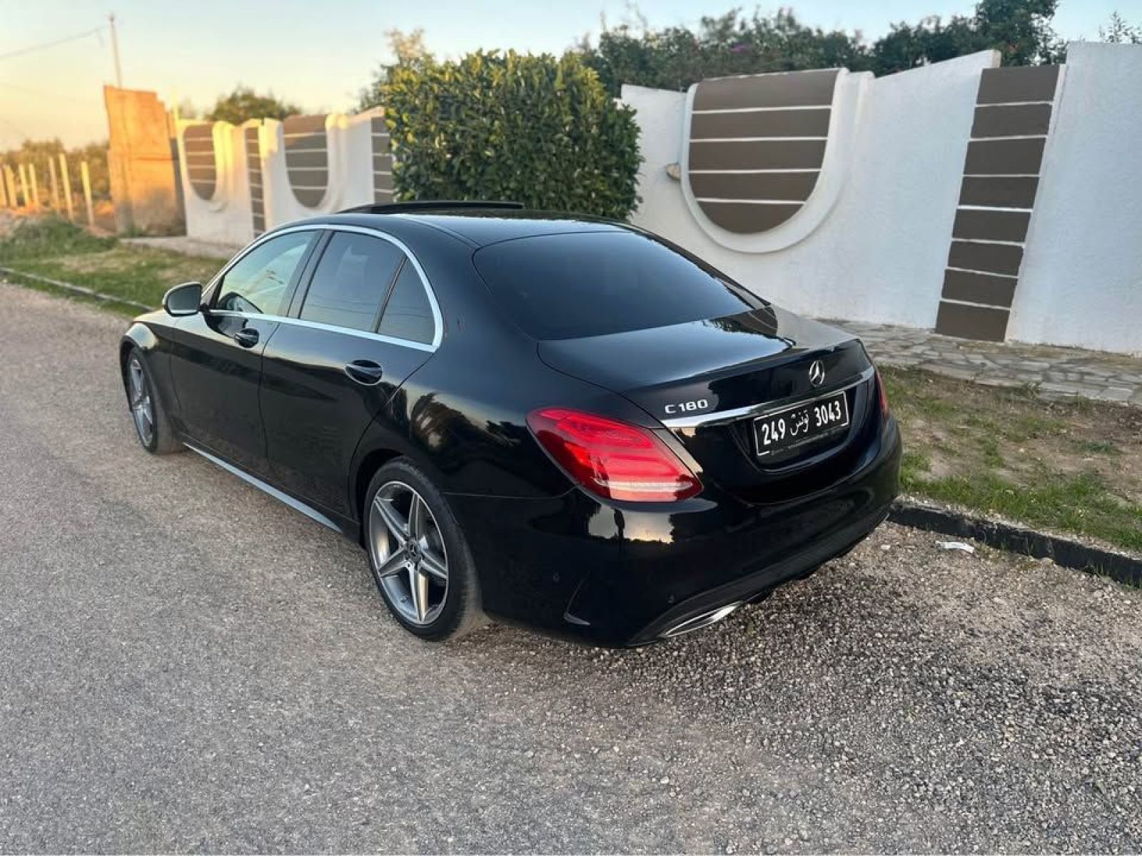Mercedes-Benz Classe C AMG à Tunisie - Photo 3