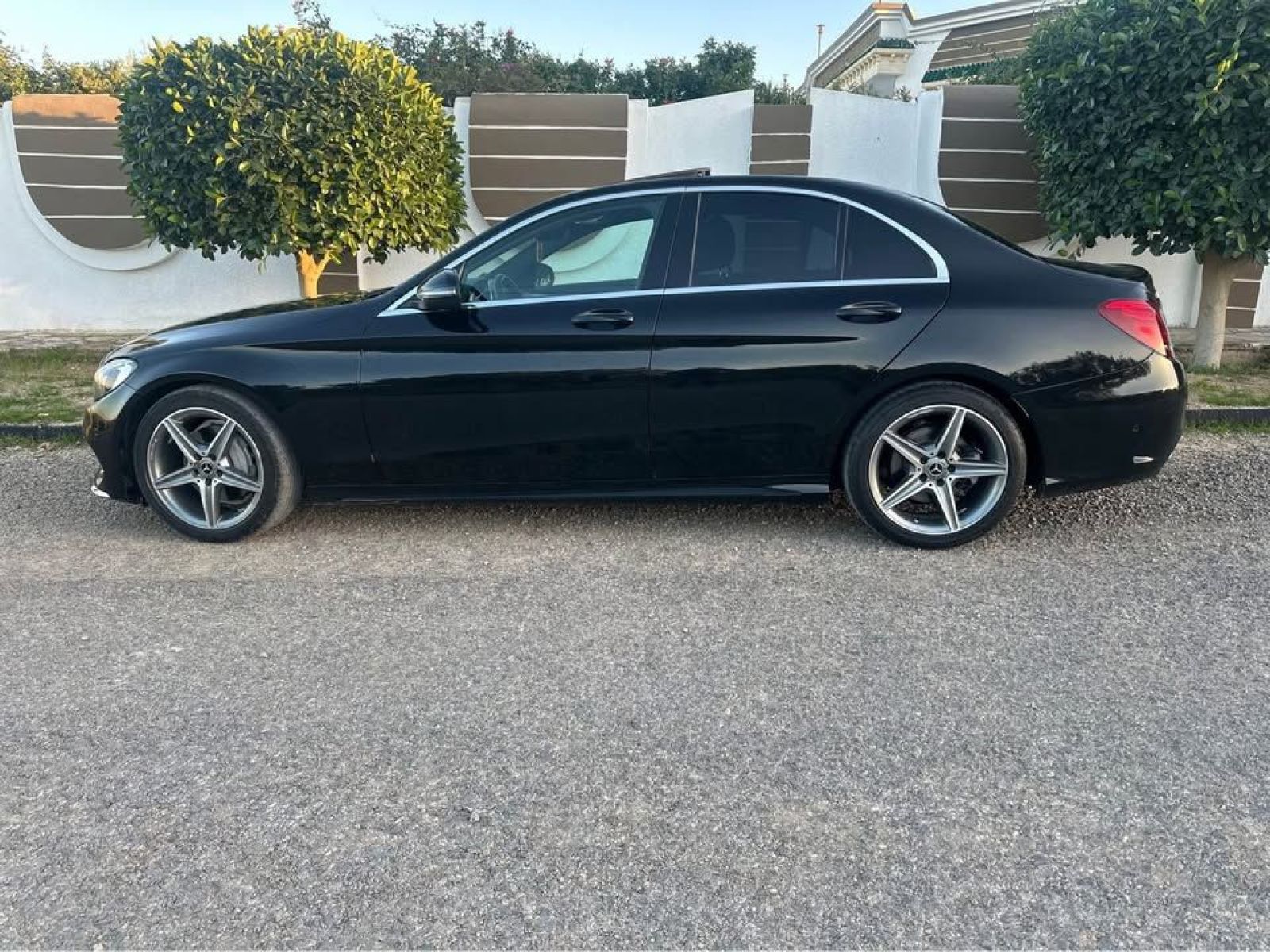 Mercedes-Benz Classe C AMG à Tunisie - Photo 4