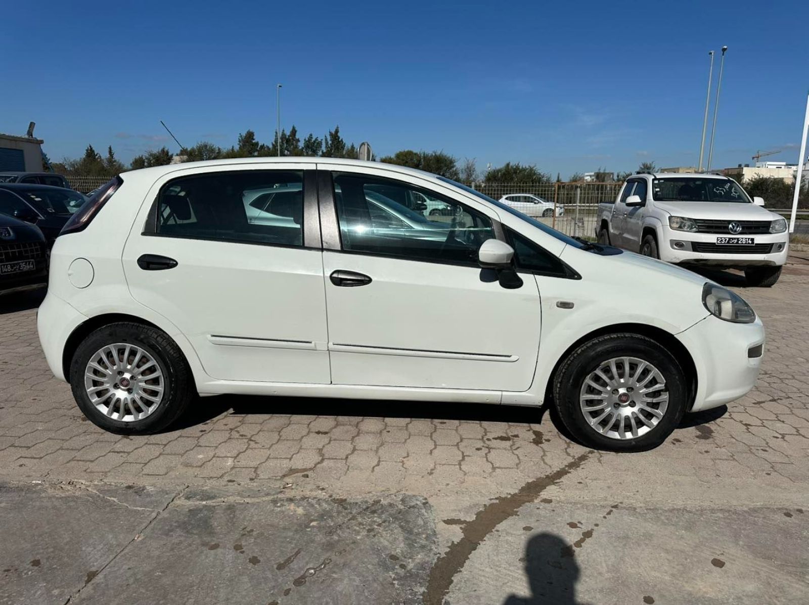 Fiat Grande Punto à Tunis - Photo 4