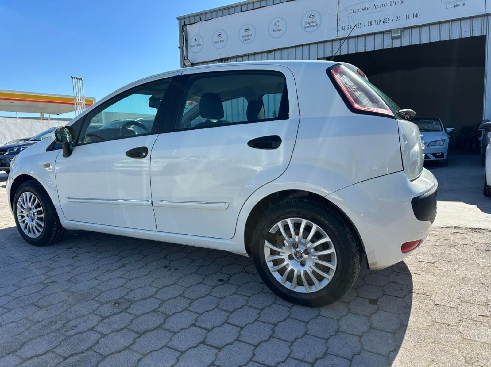 Fiat Grande Punto à Tunis - Photo 2