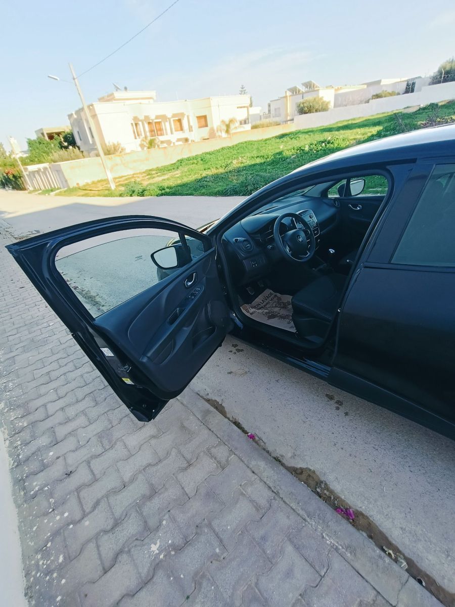 Renault Clio 4 à Tunis - Photo 18