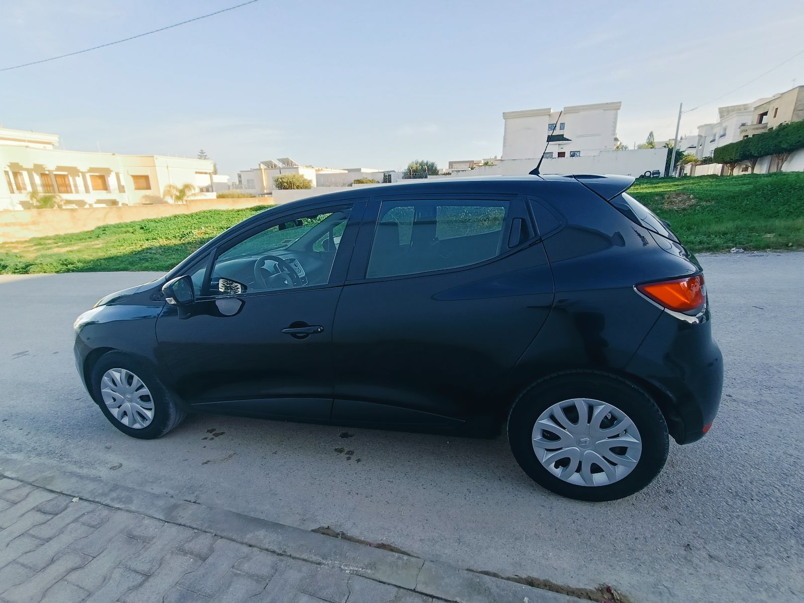 Renault Clio 4 à Tunis - Photo 20