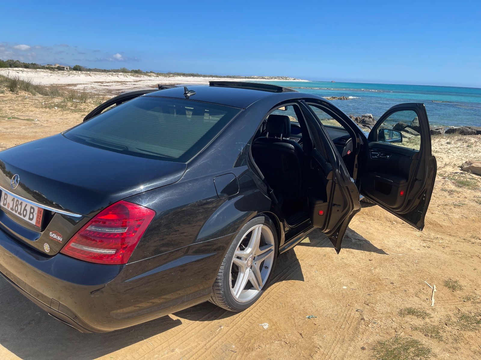 Mercedes-Benz Classe S à Tunis - Photo 13