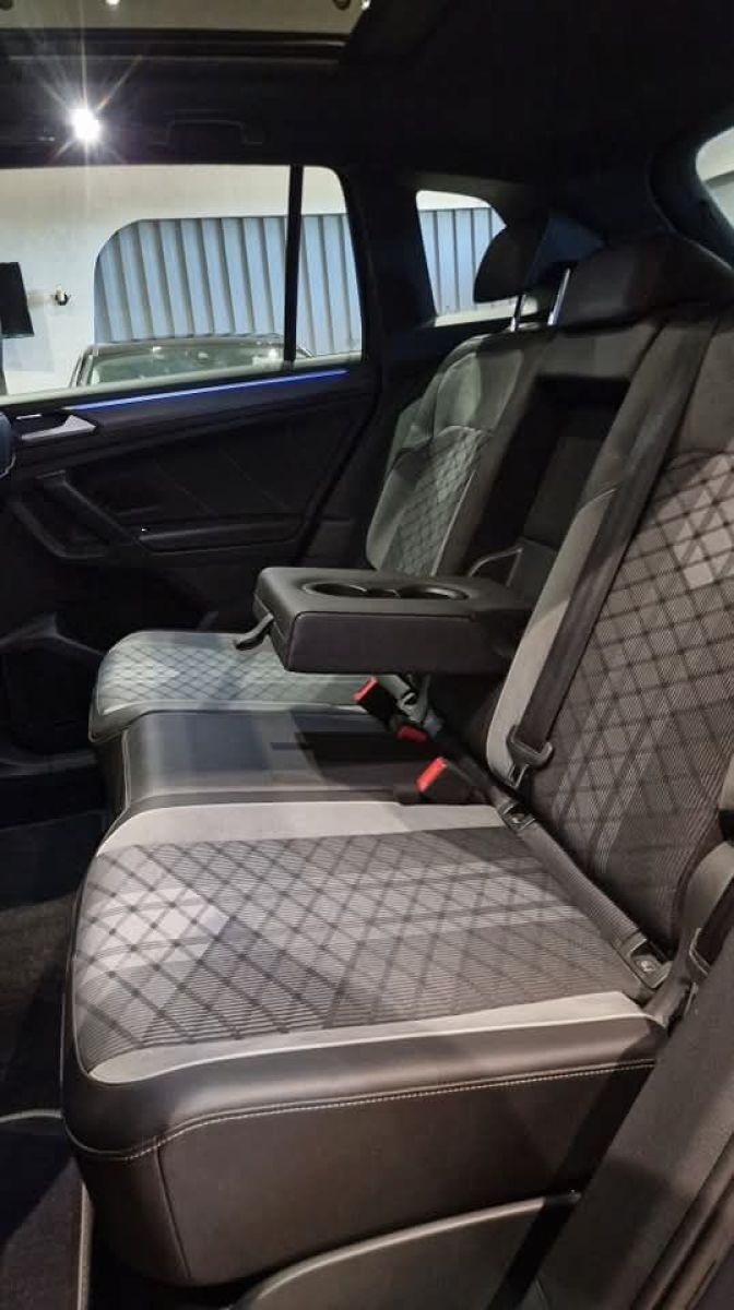 Volkswagen Tiguan R-Line à Nabeul - Photo 8