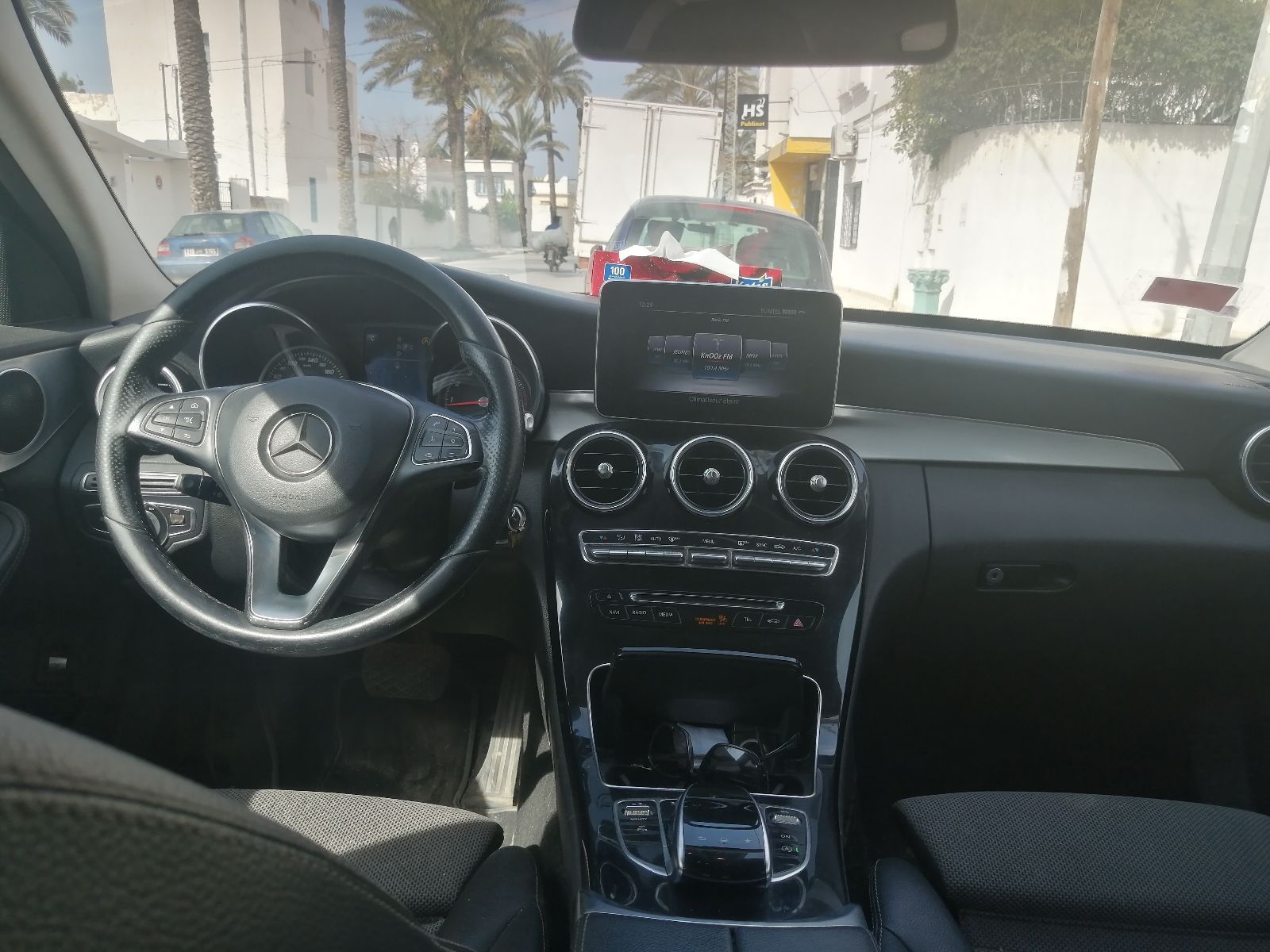 Mercedes-Benz Classe C à Tunis - Photo 7