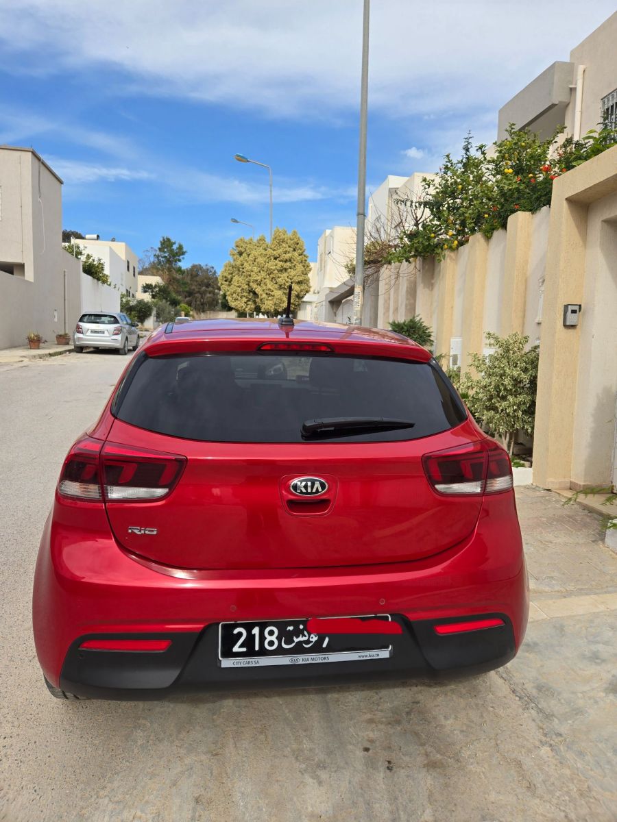 KIA Rio 5p GT-Line à Monastir - Photo 2