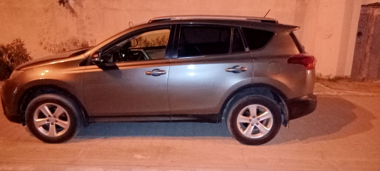 Toyota RAV 4 à Tunis - Photo 3