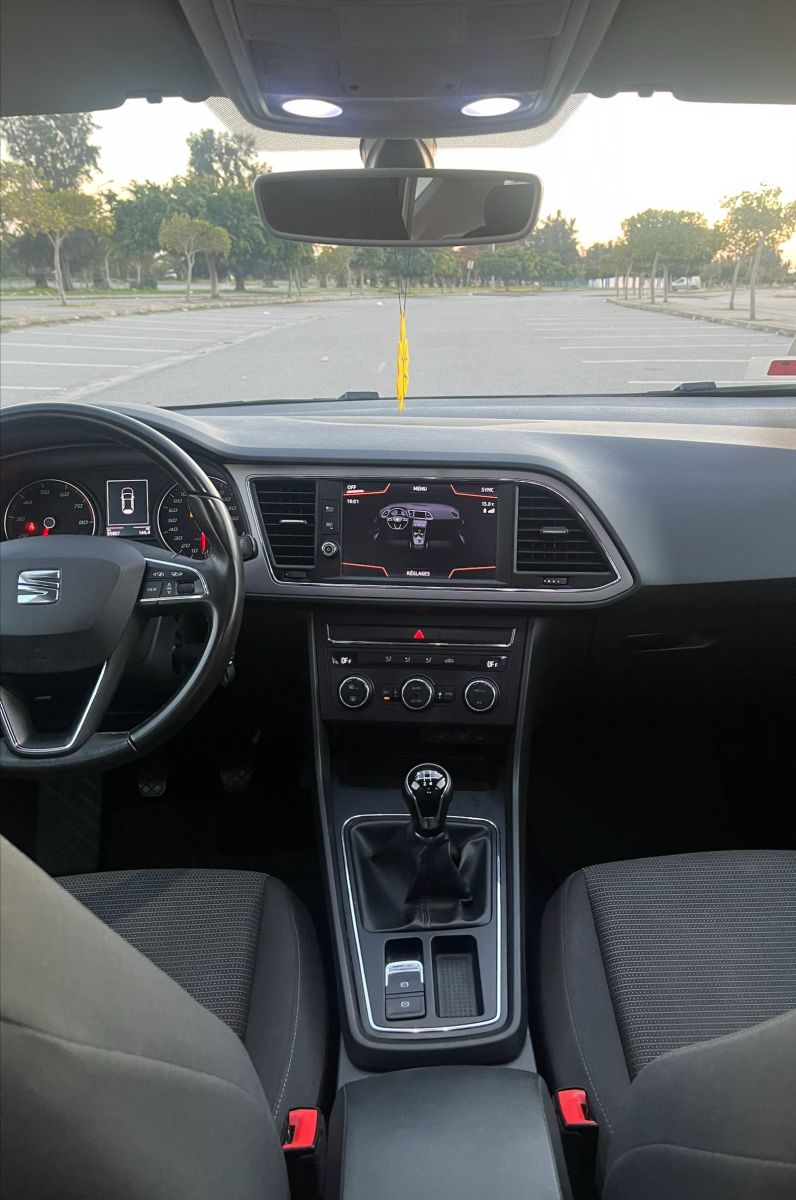 Seat Leon à Tunis - Photo 4