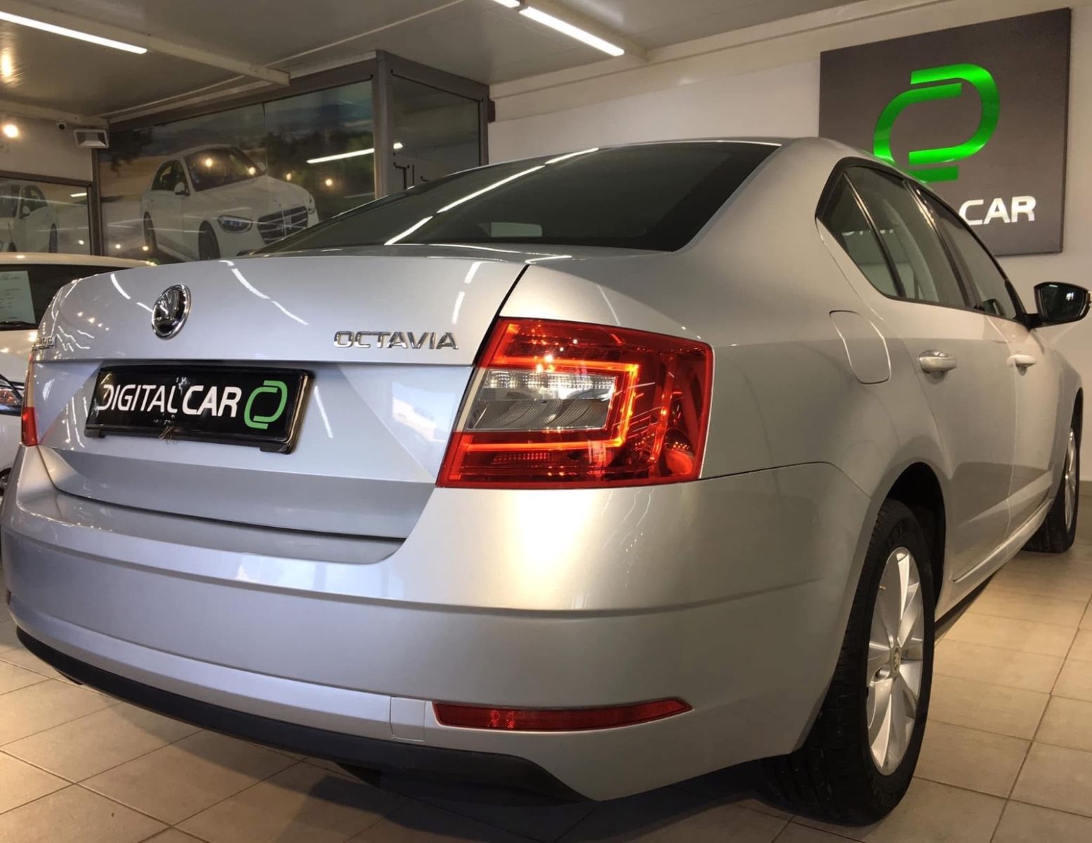 Skoda Octavia Business Toit ouvrant à Sfax - Photo 11