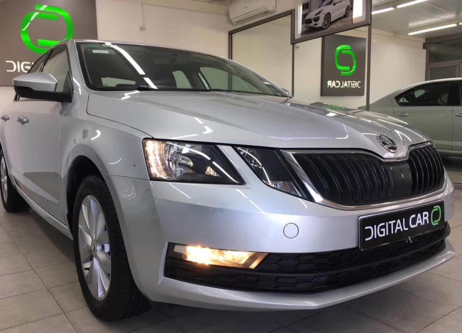Skoda Octavia Business Toit ouvrant à Sfax - Photo 8