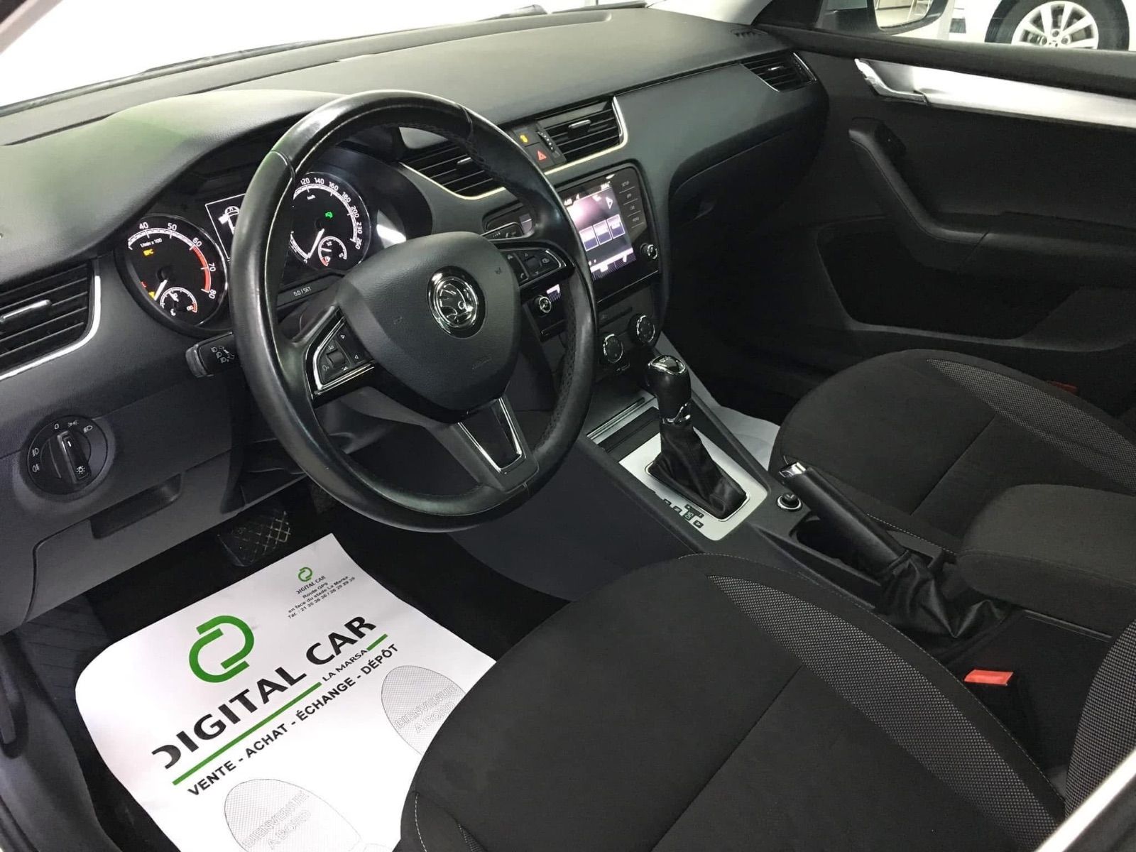 Skoda Octavia Business Toit ouvrant à Sfax - Photo 22