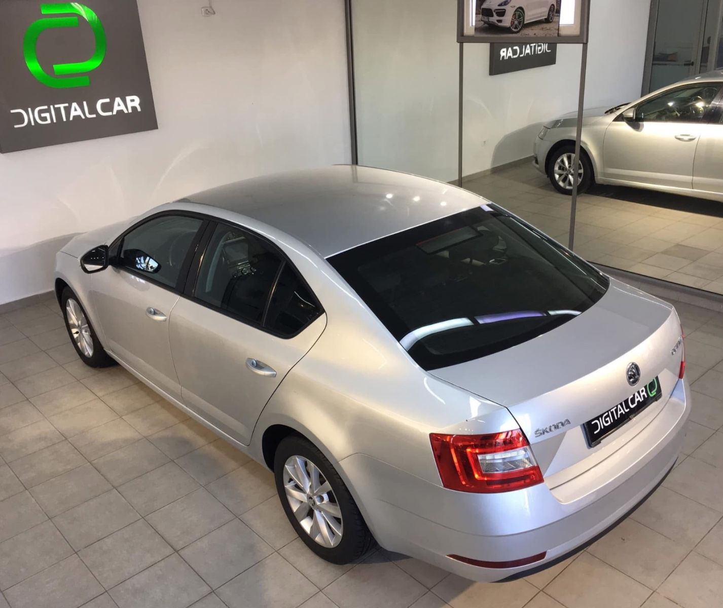 Skoda Octavia Business Toit ouvrant à Sfax - Photo 15