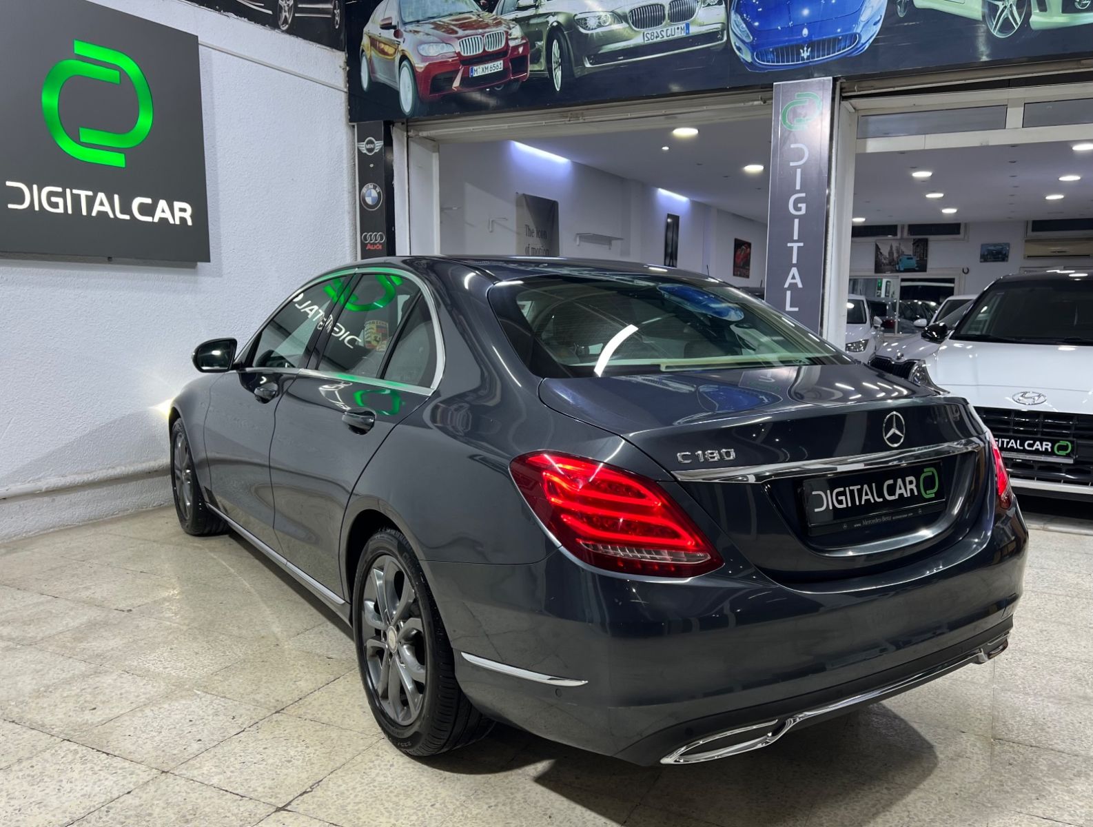 Mercedes-Benz Classe C Avantgarde à Tunis - Photo 10