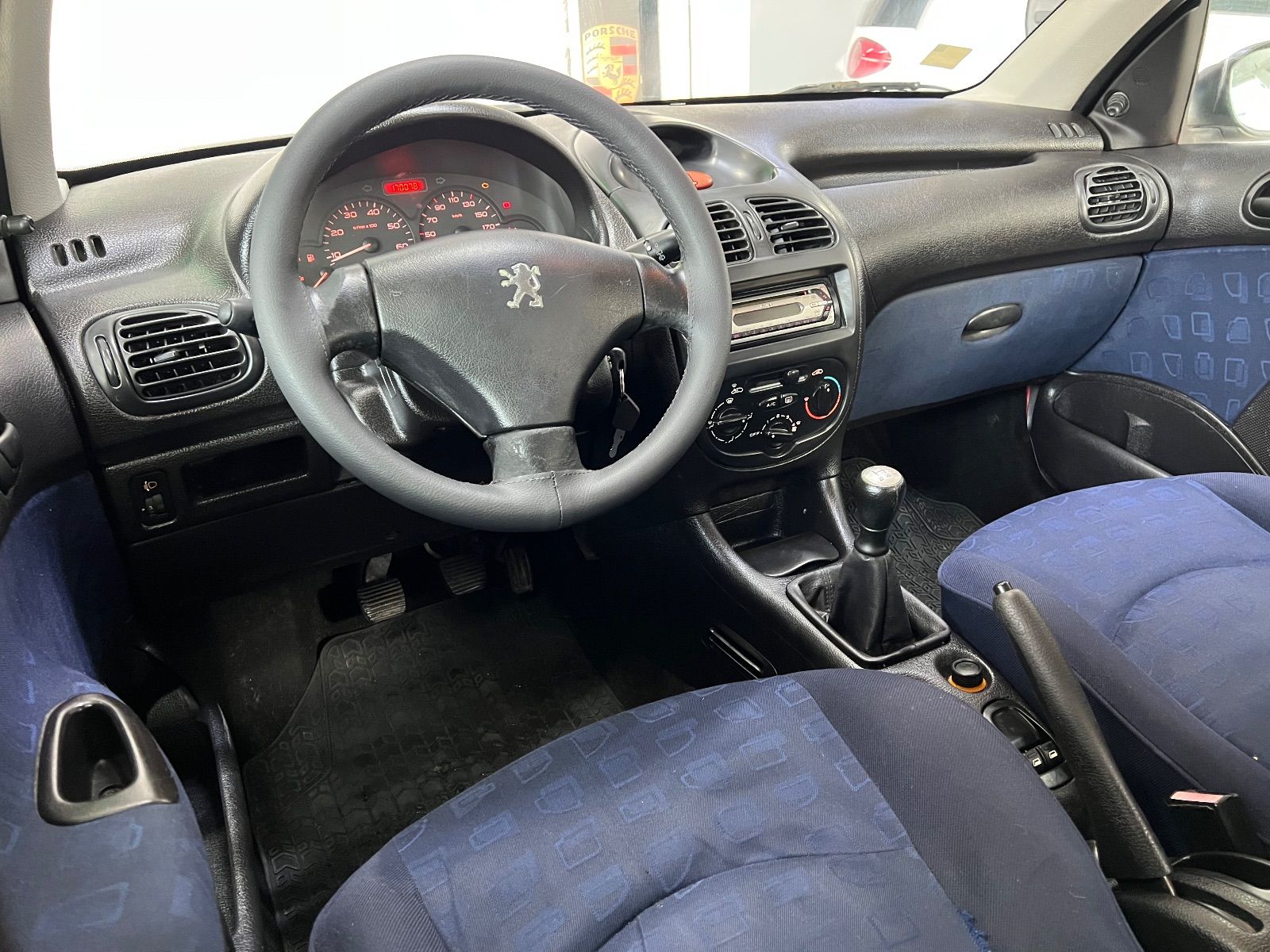 Peugeot 206 à Nabeul - Photo 24