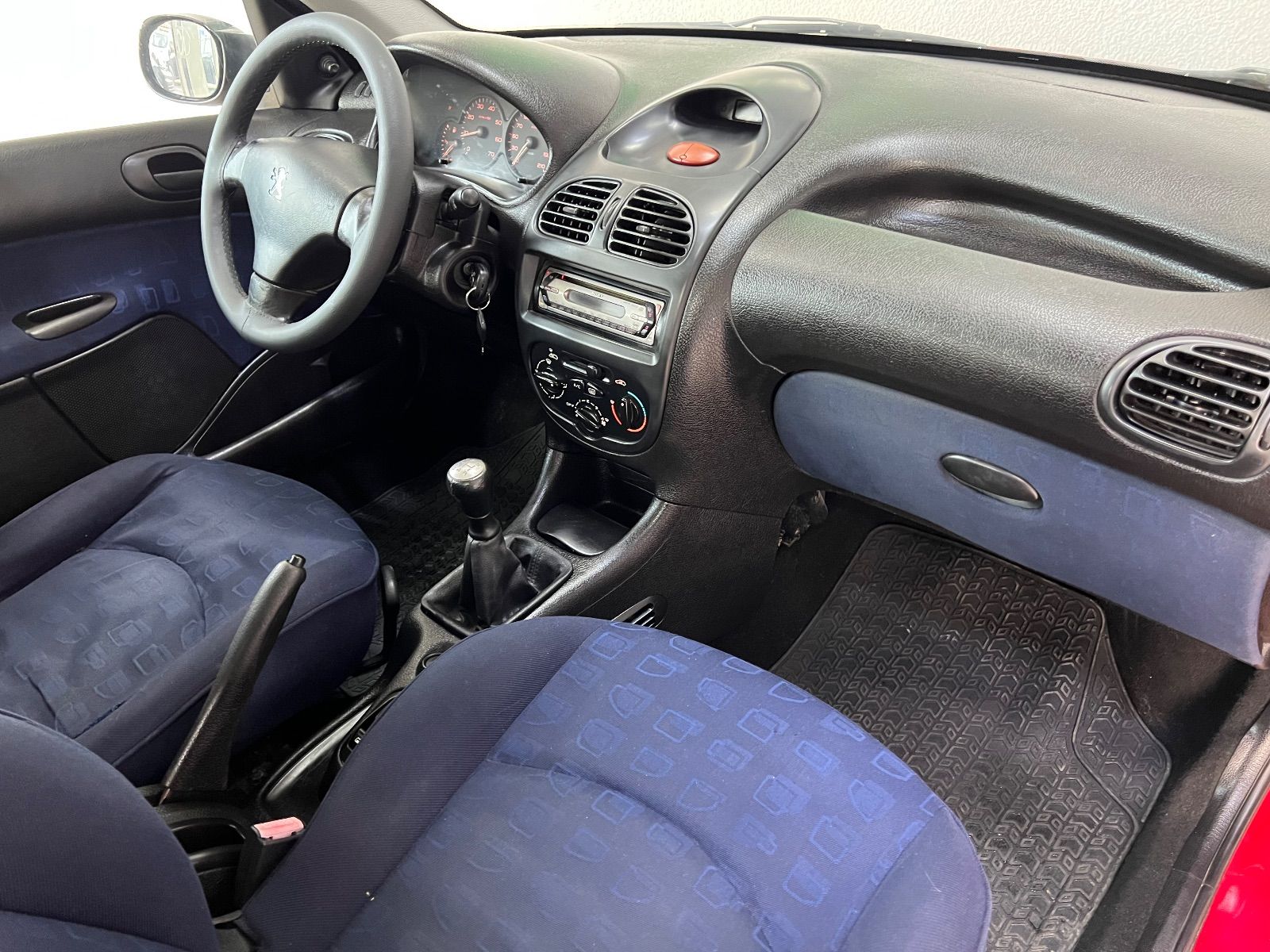 Peugeot 206 à Nabeul - Photo 17