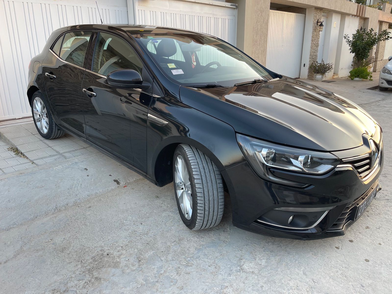 Renault Megane à Tunis - Photo 2