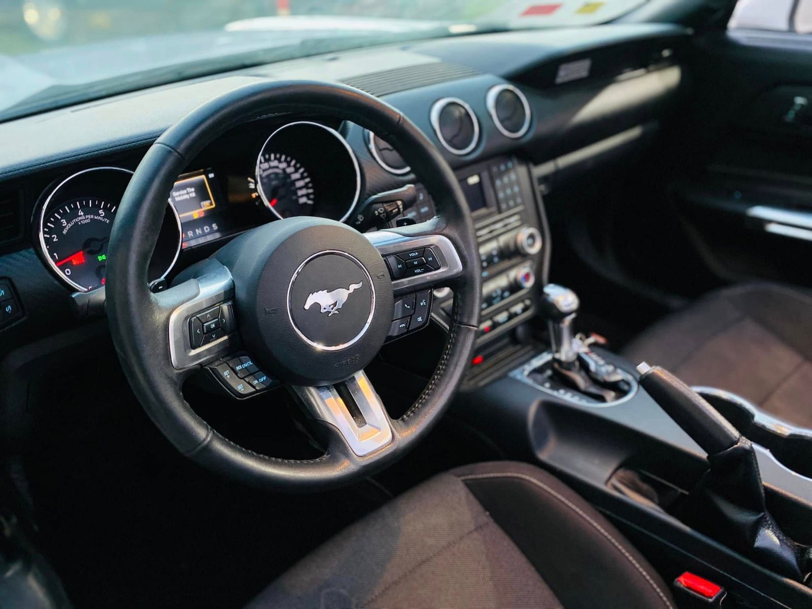 Ford Mustang à Ariana - Photo 3