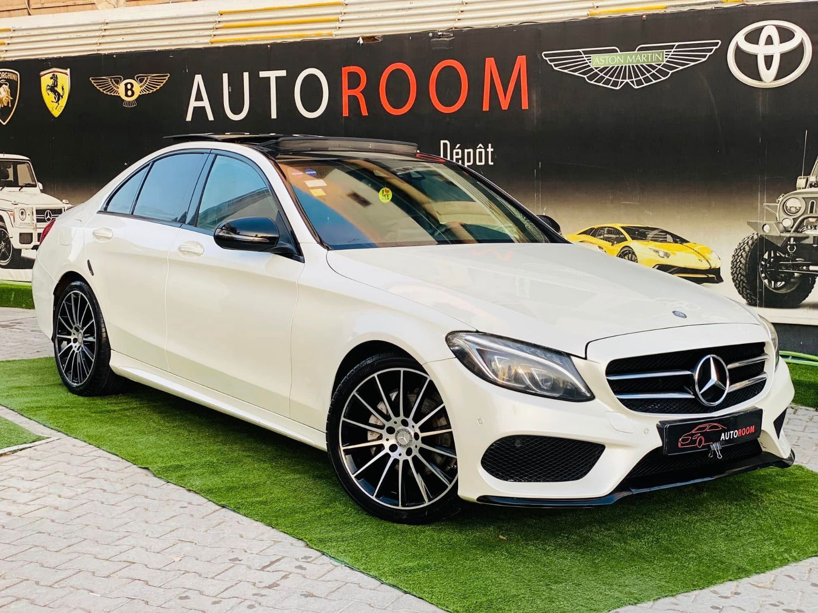 Mercedes-Benz Classe C AMG + à Tunis - Photo 5