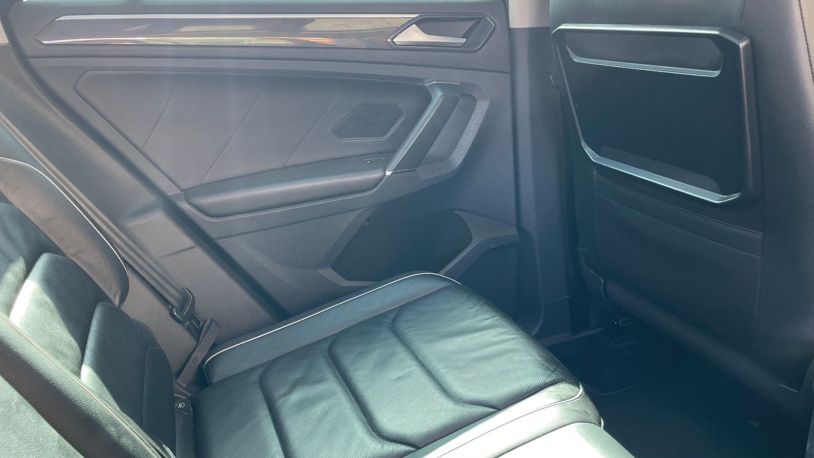 Volkswagen Tiguan R-Line à Tunis - Photo 19