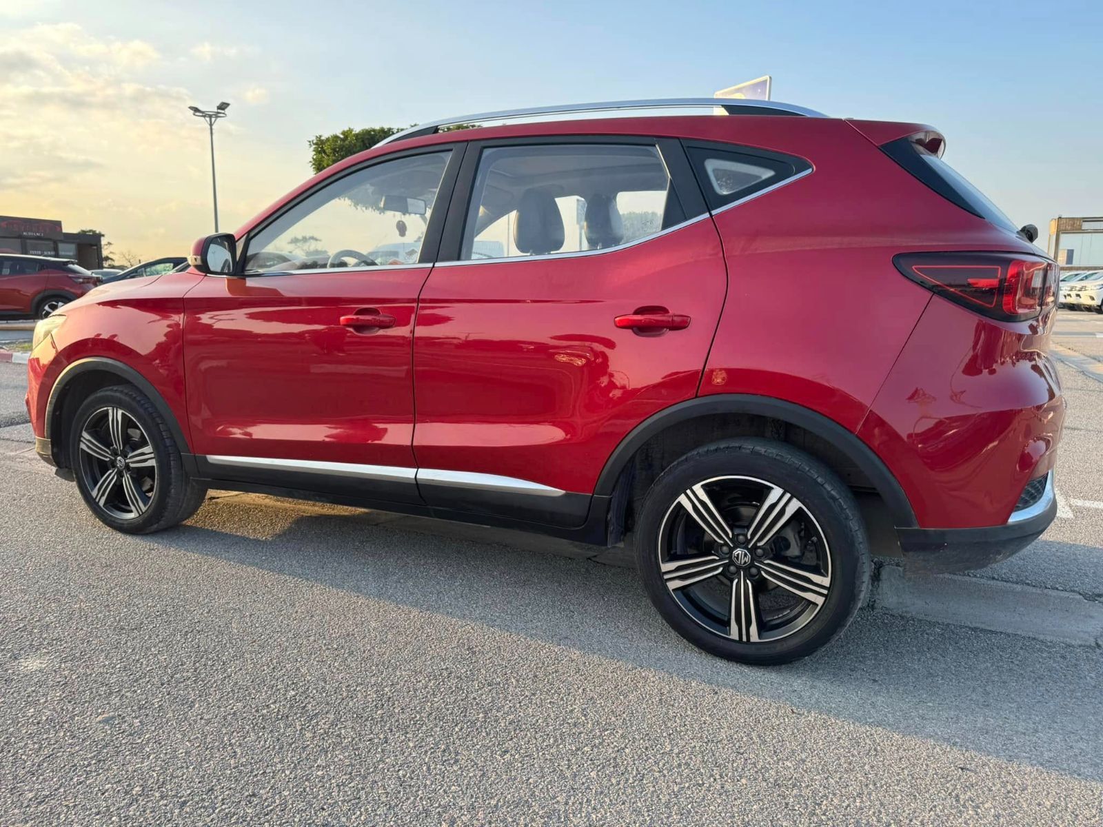 MG ZS Luxe à Tunis - Photo 2
