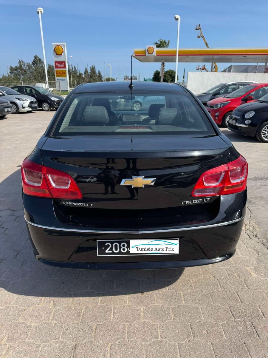 Chevrolet Cruze à Tunis - Photo 11