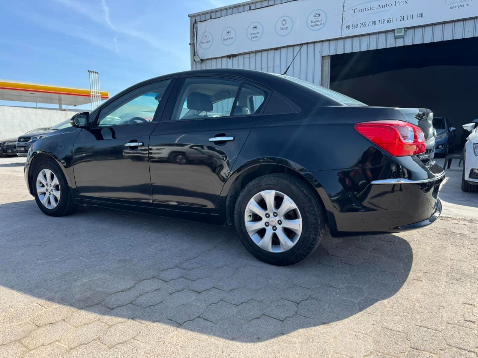 Chevrolet Cruze à Tunis - Photo 2