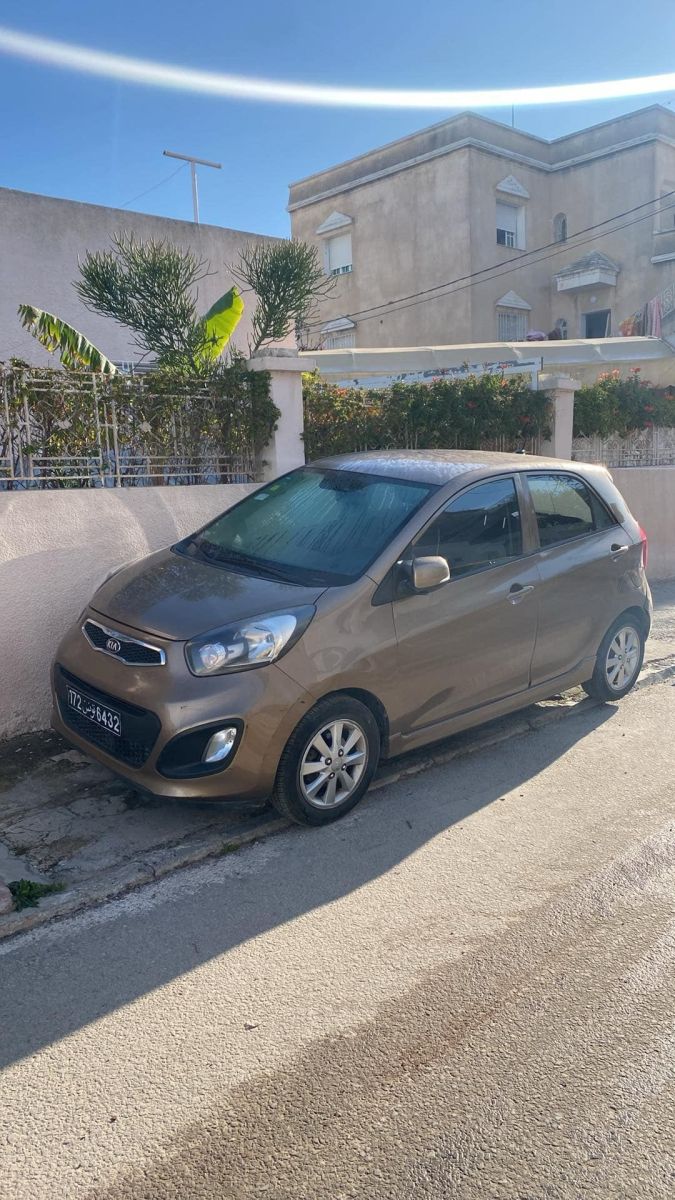 KIA Picanto à Tunis - Photo 1