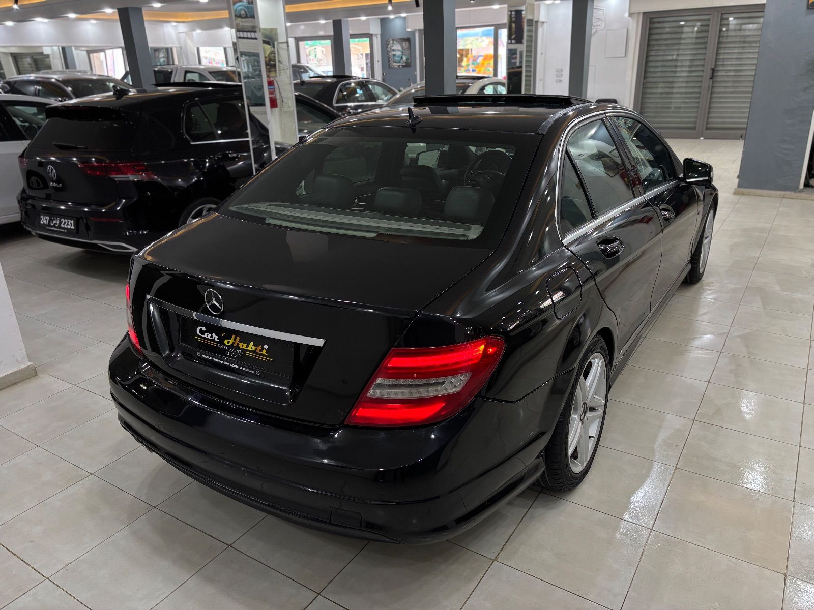 Mercedes-Benz Classe C à Tunis - Photo 5