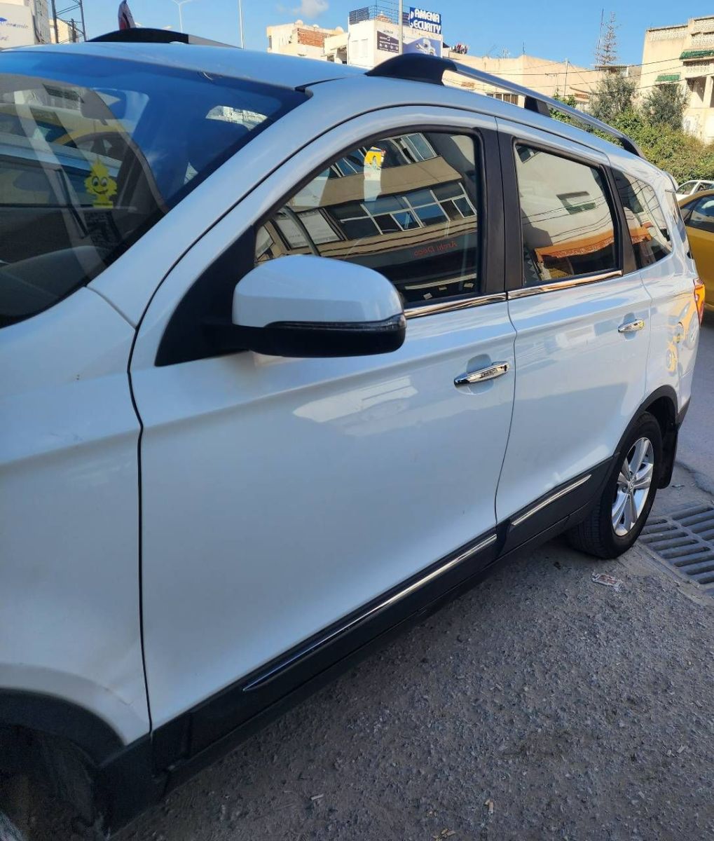 BAIC YX Kenbo S3 à Ben Arous - Photo 4