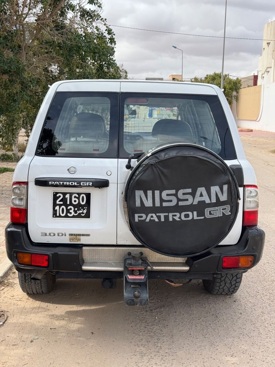 Nissan Patrol à Tunis - Photo 2