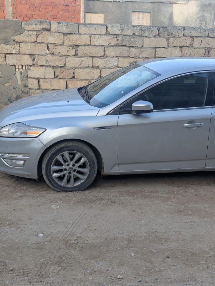 Ford Mondeo Trend à Nabeul - Photo 2