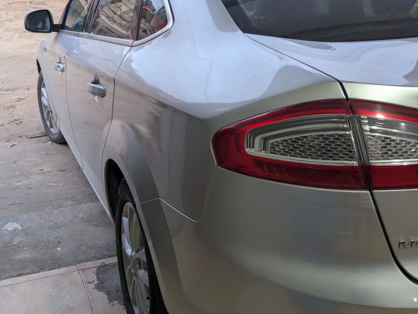 Ford Mondeo Trend à Nabeul - Photo 6