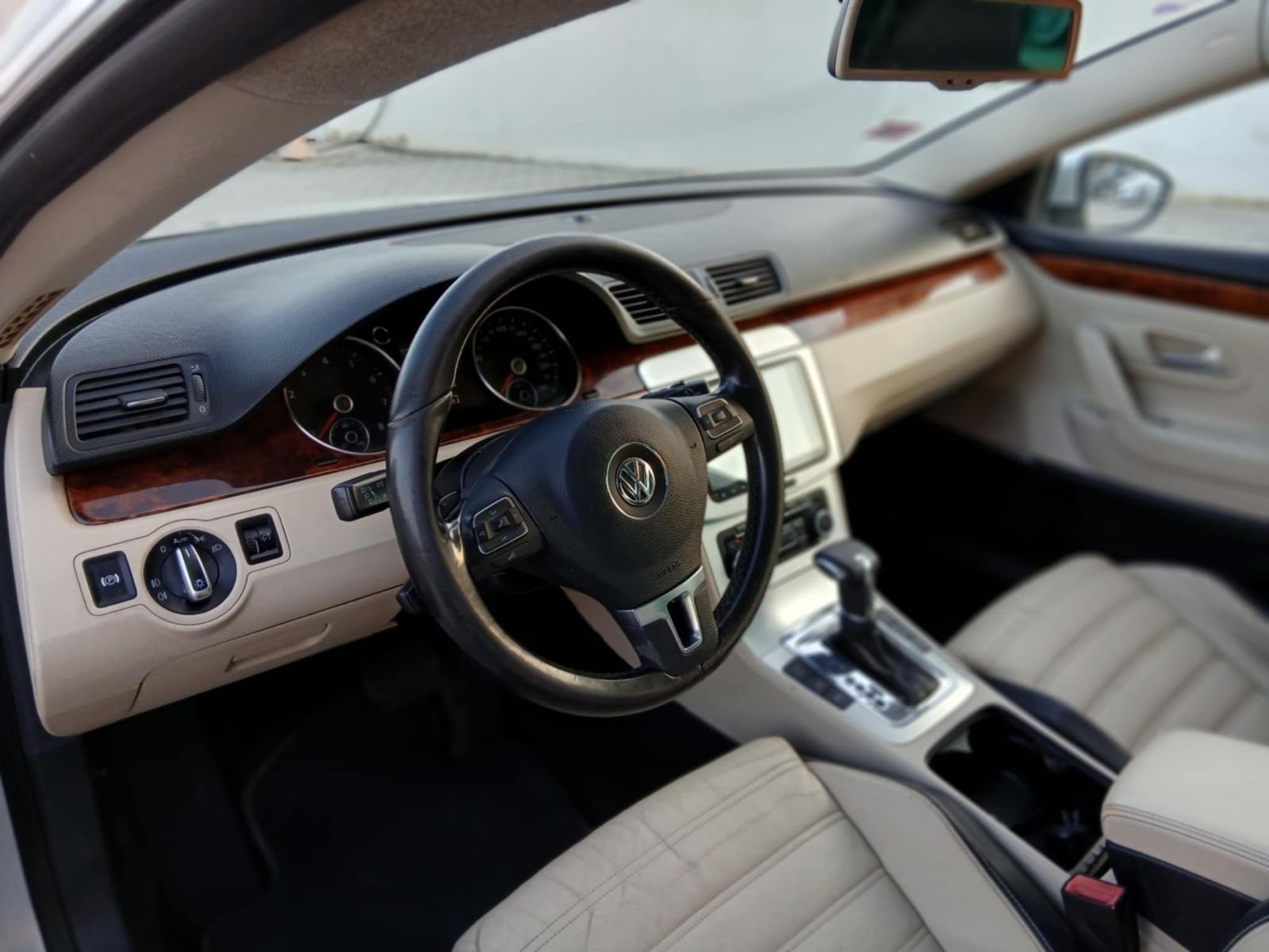Volkswagen Passat CC à Tunis - Photo 9