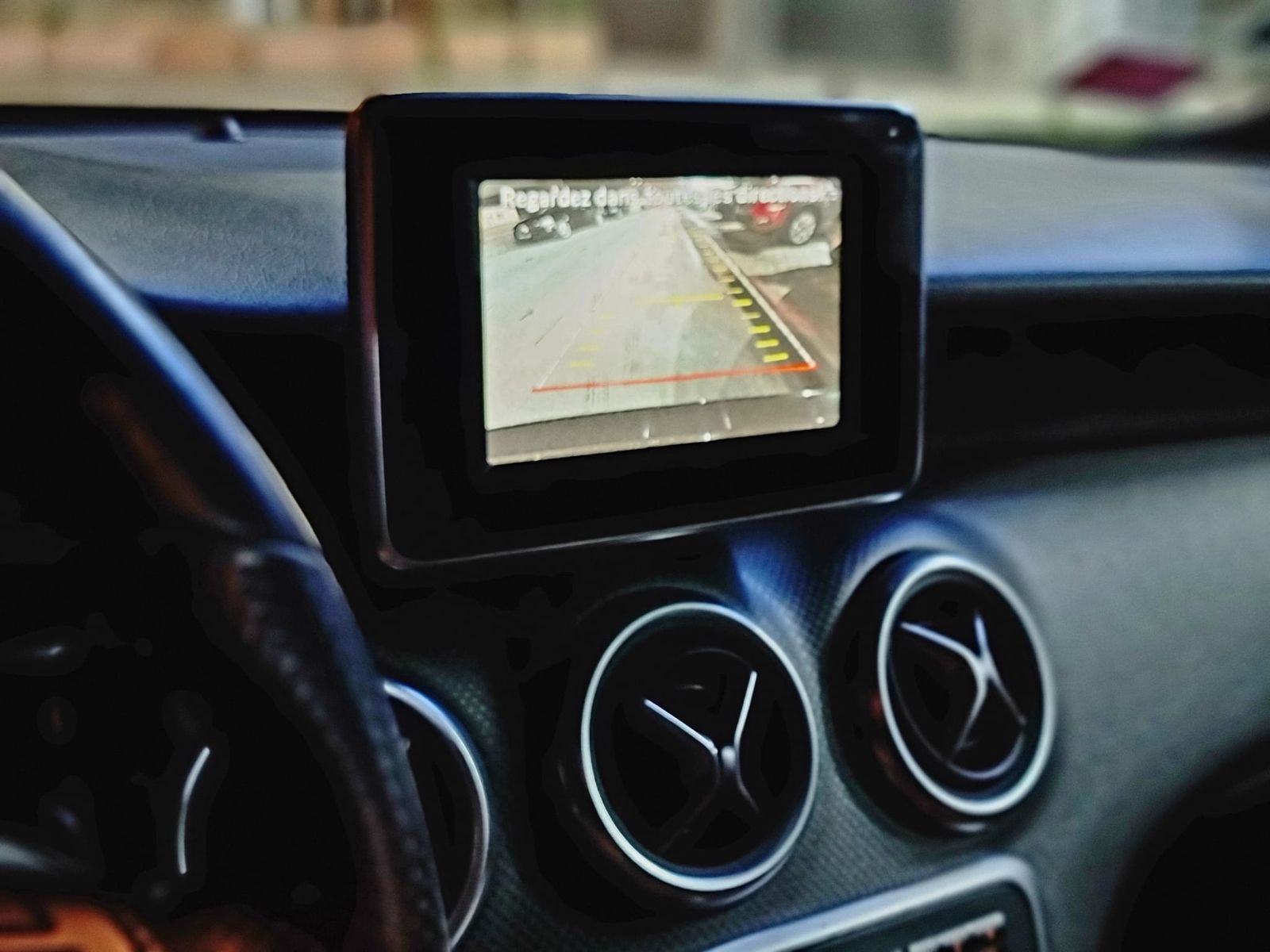 Mercedes-Benz CLA 180 à Tunis - Photo 5