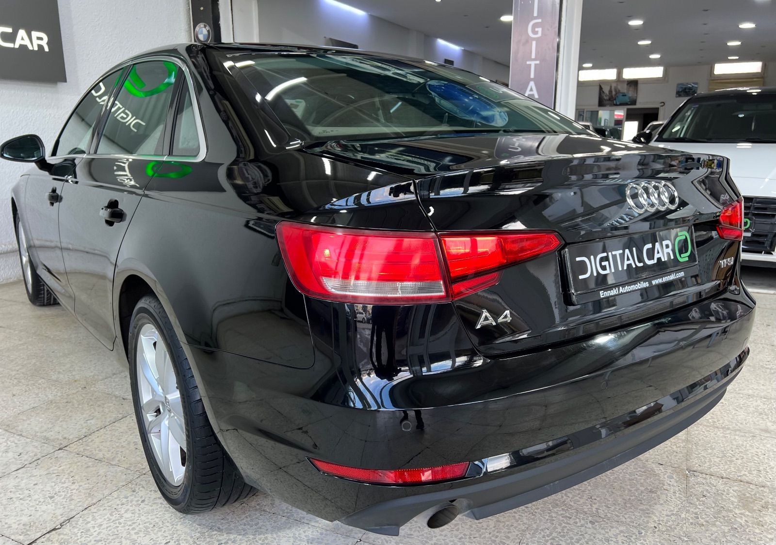 Audi A4 Business Plus à Tunis - Photo 16