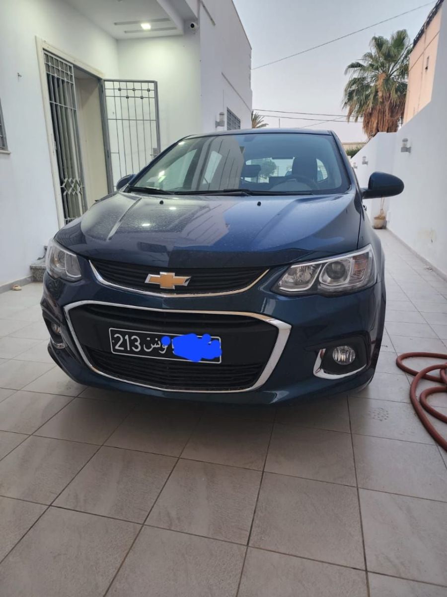 Kuv100 /k8 toute neuve