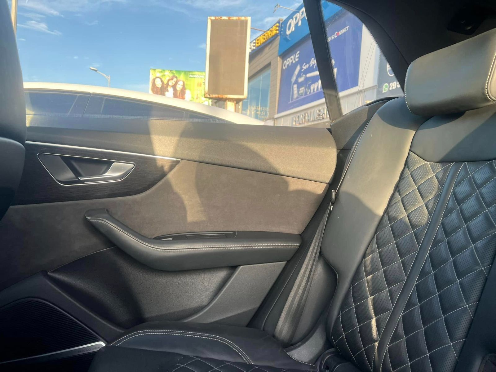 Audi Q8 S_Line à Tunis - Photo 9