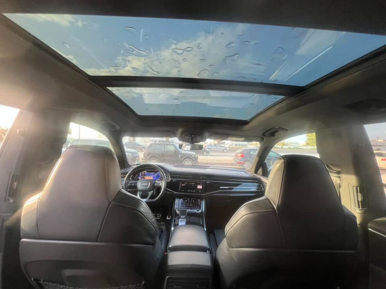 Audi Q8 S_Line à Tunis - Photo 12
