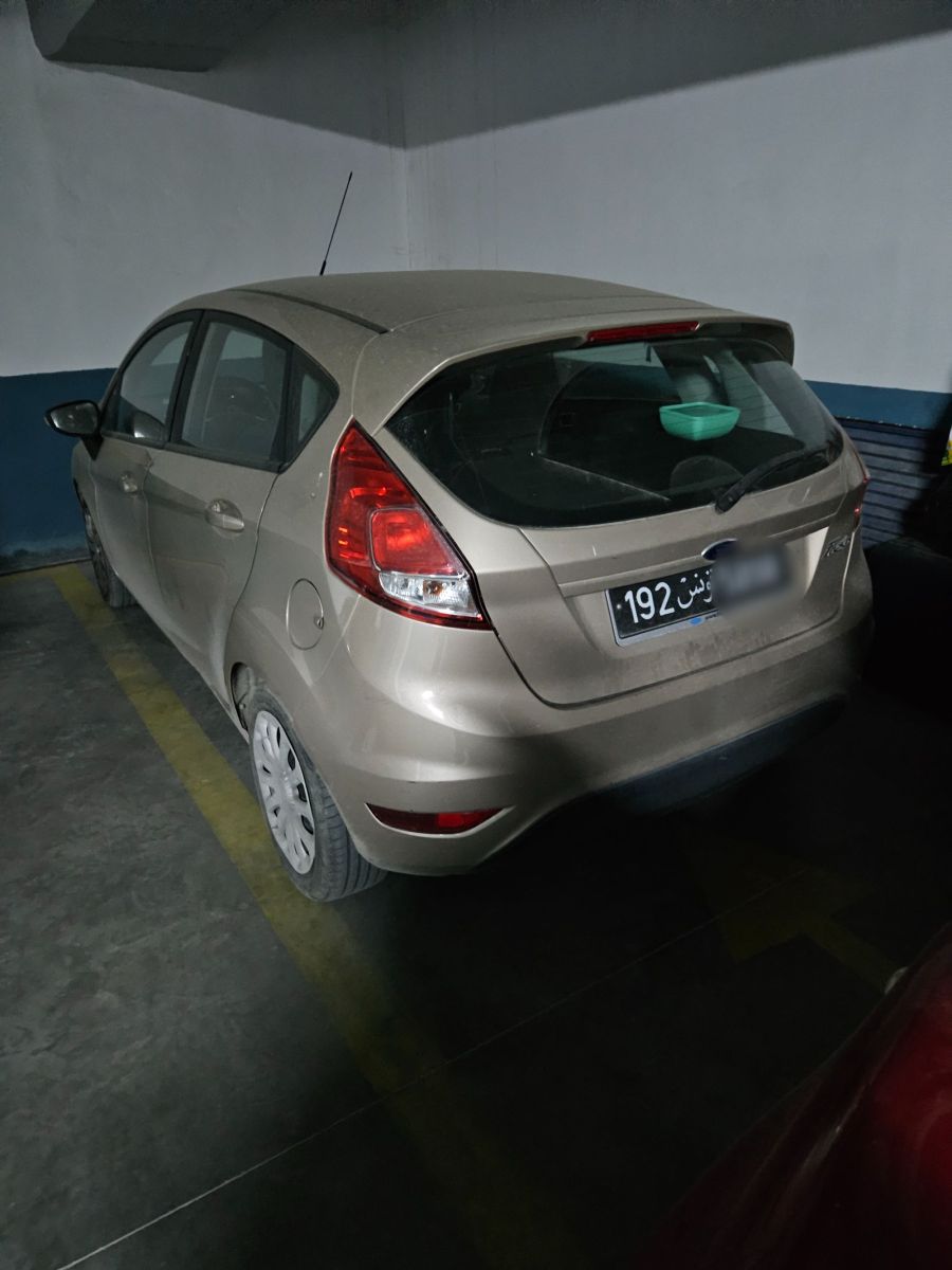 Ford Fiesta Titanium Plus à Sfax - Photo 1
