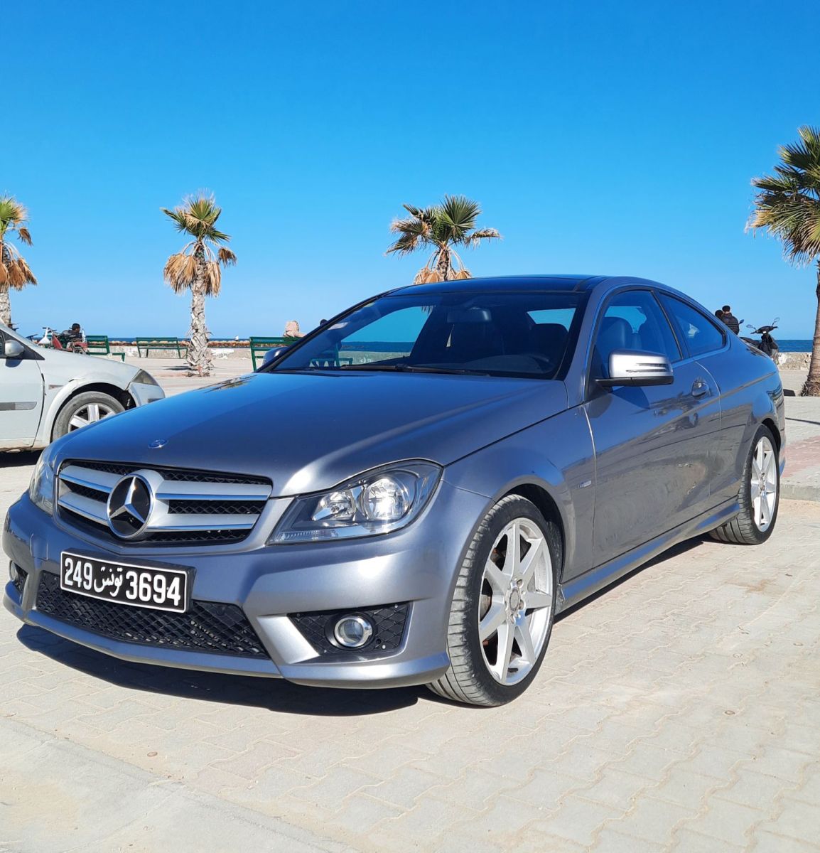 Mercedes-Benz Classe C coupé AMG à Tunis - Photo 1