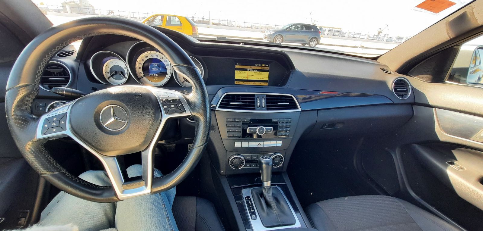 Mercedes-Benz Classe C coupé AMG à Tunis - Photo 4